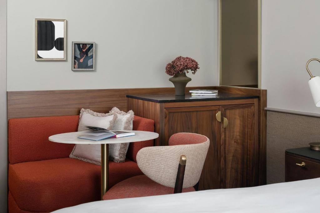 Atelier Double Room - Image 2