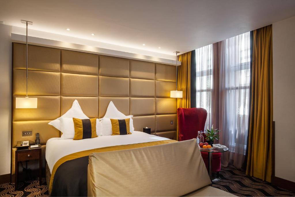 Junior Suite - Image 1