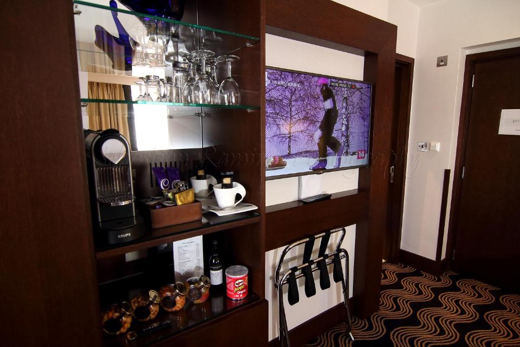 Club Double Room - Image 5