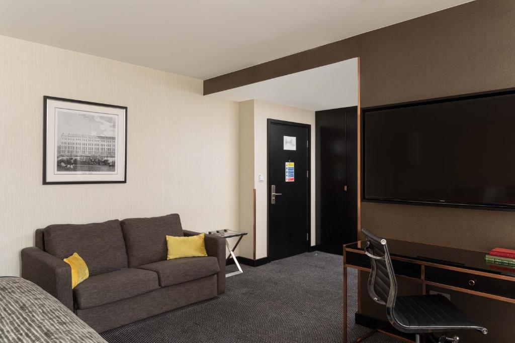 Junior Suite - Image 7