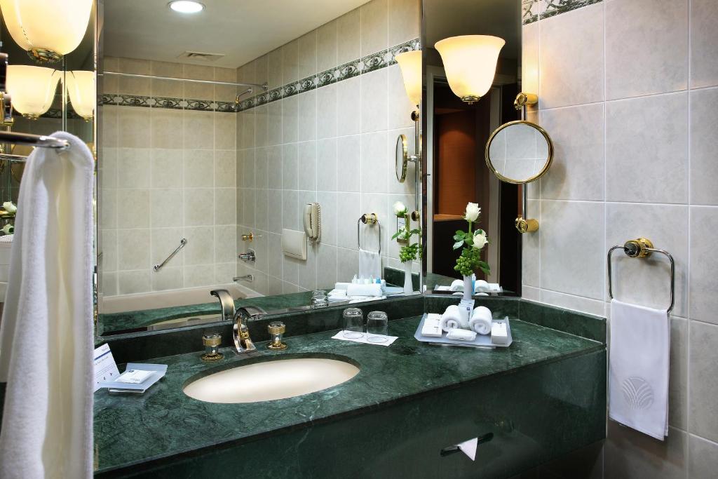 Deluxe Double Suite - Image 1