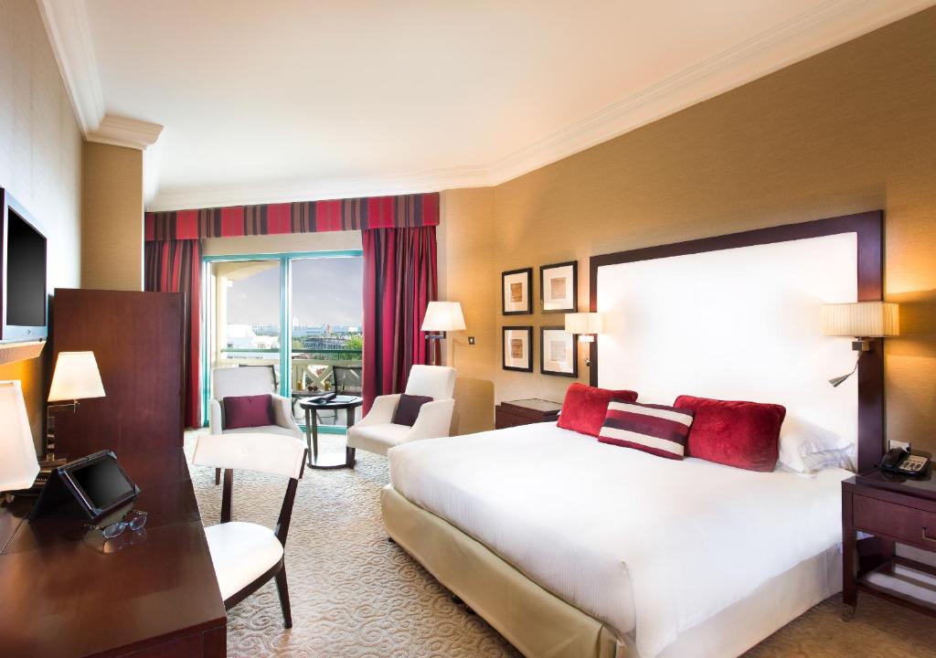 Deluxe Double Suite - Image 3