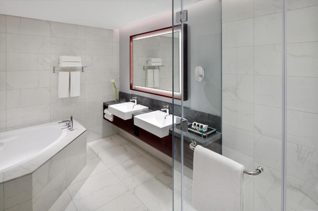 Junior Suite - Image 5