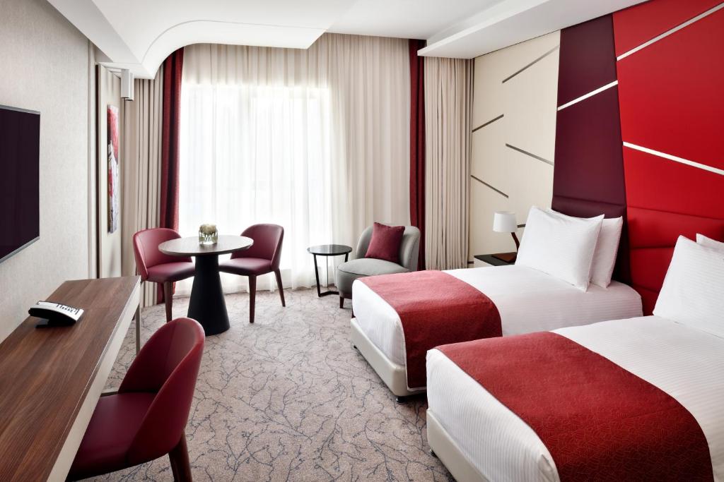 Deluxe Twin Room - Image 2