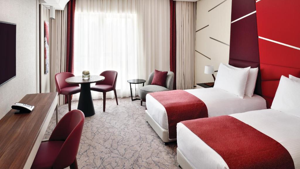 Deluxe Twin Room - Image 5