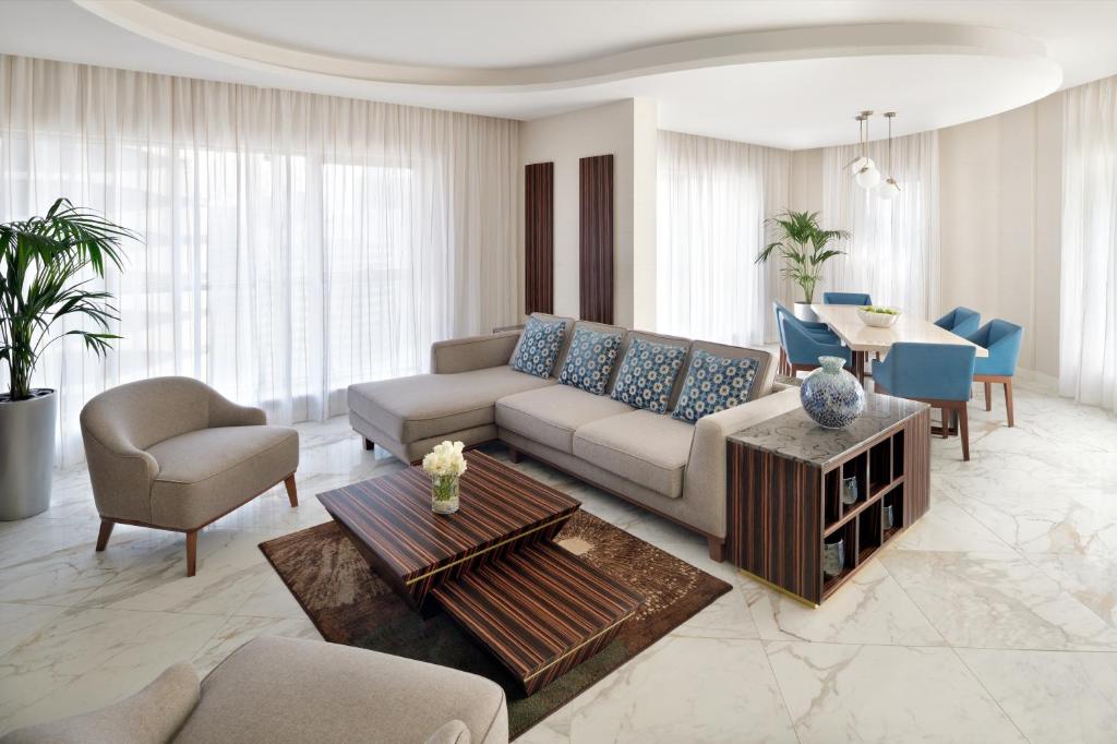 Penthouse - Image 5