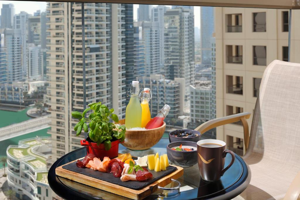 Executive King with Balcony - Image 2