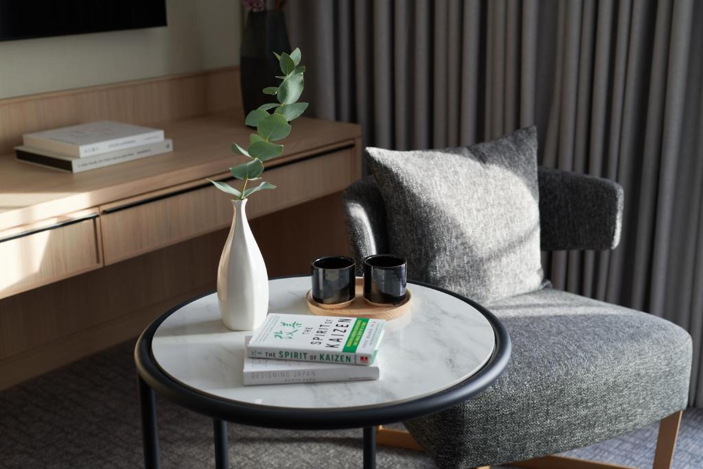 Deluxe Double Room with Balcony - Image 3