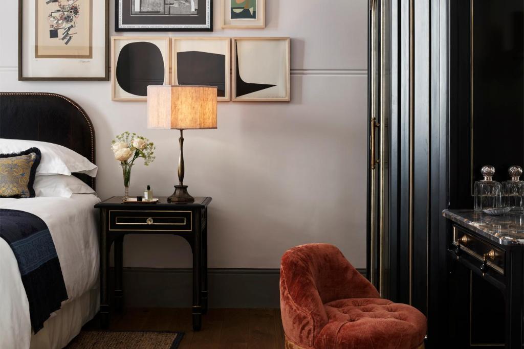 Classic Room - Image 1