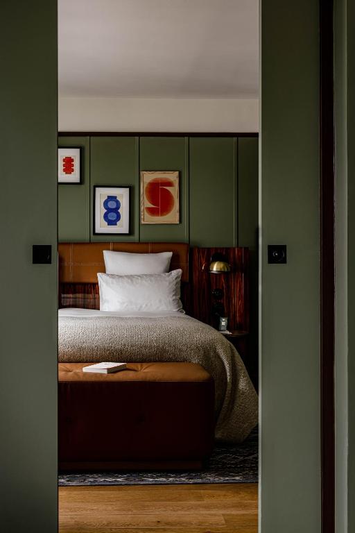 Suite with Terrace - Image 5