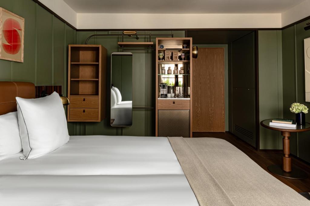 Superior Room - Image 1