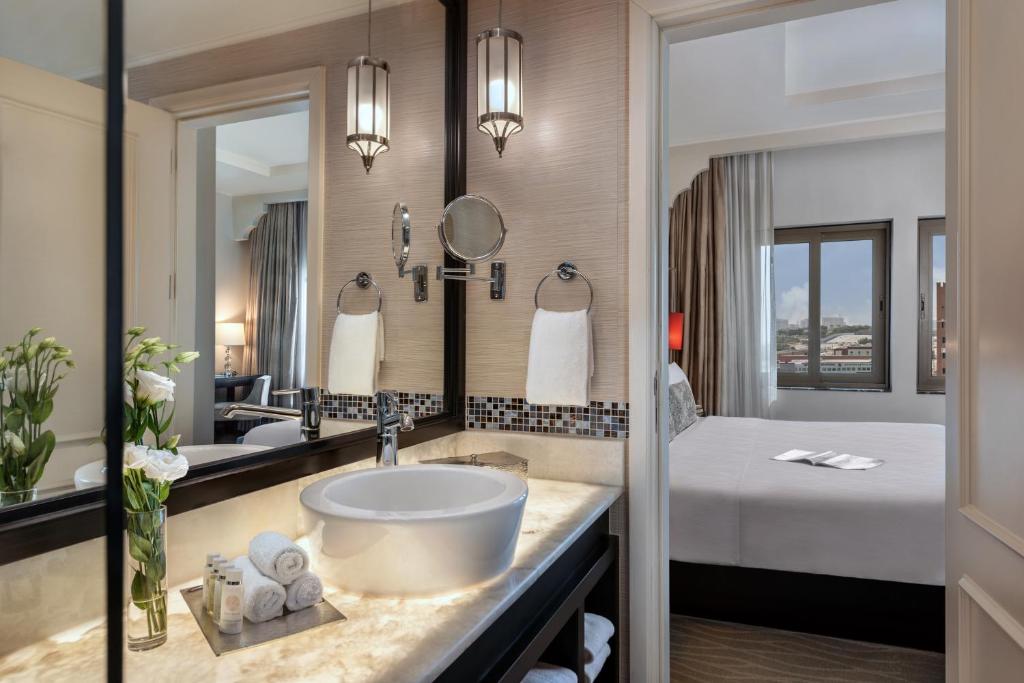 Two-Bedroom Royal Suite - Image 5