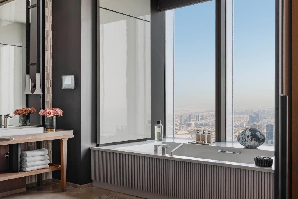 Grand Zaabeel Room King - Image 1