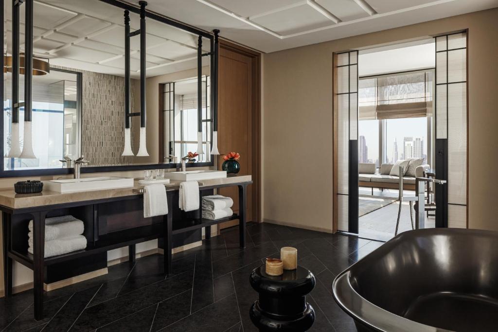 Skyline Loft - Image 1