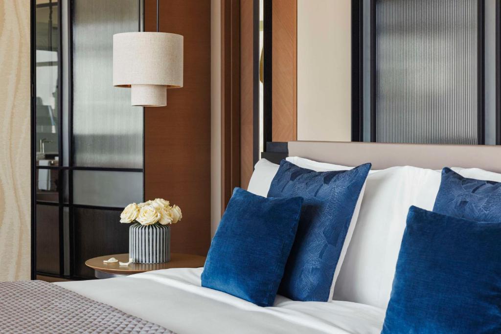 Skyline Suite - Image 6