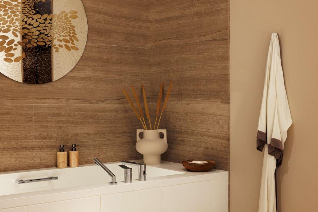 Two-Bedroom Signature Family Suite - Image 7