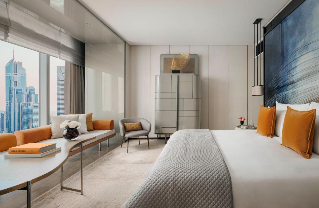 Za'abeel Room King Burj Khalifa View - Image 1