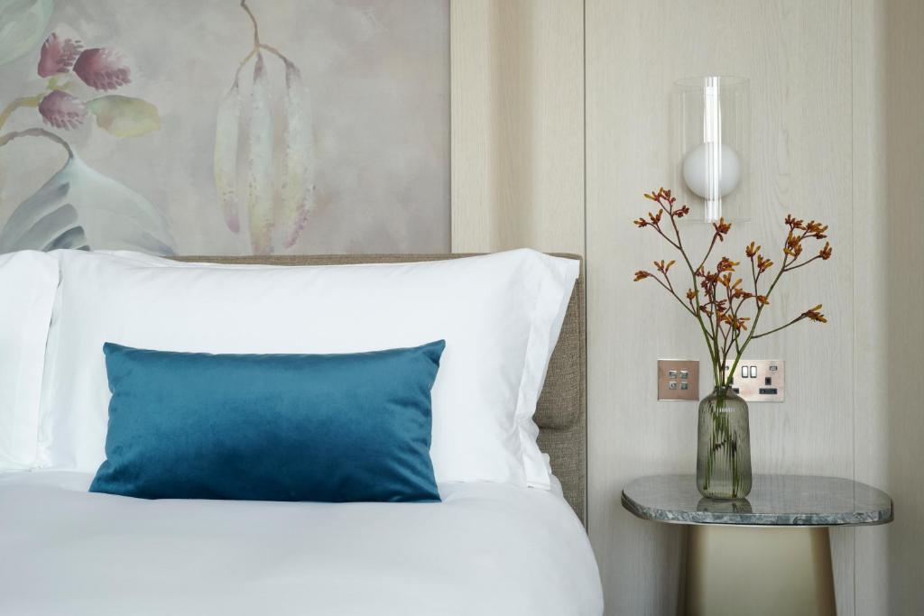 Deluxe Room - Image 3