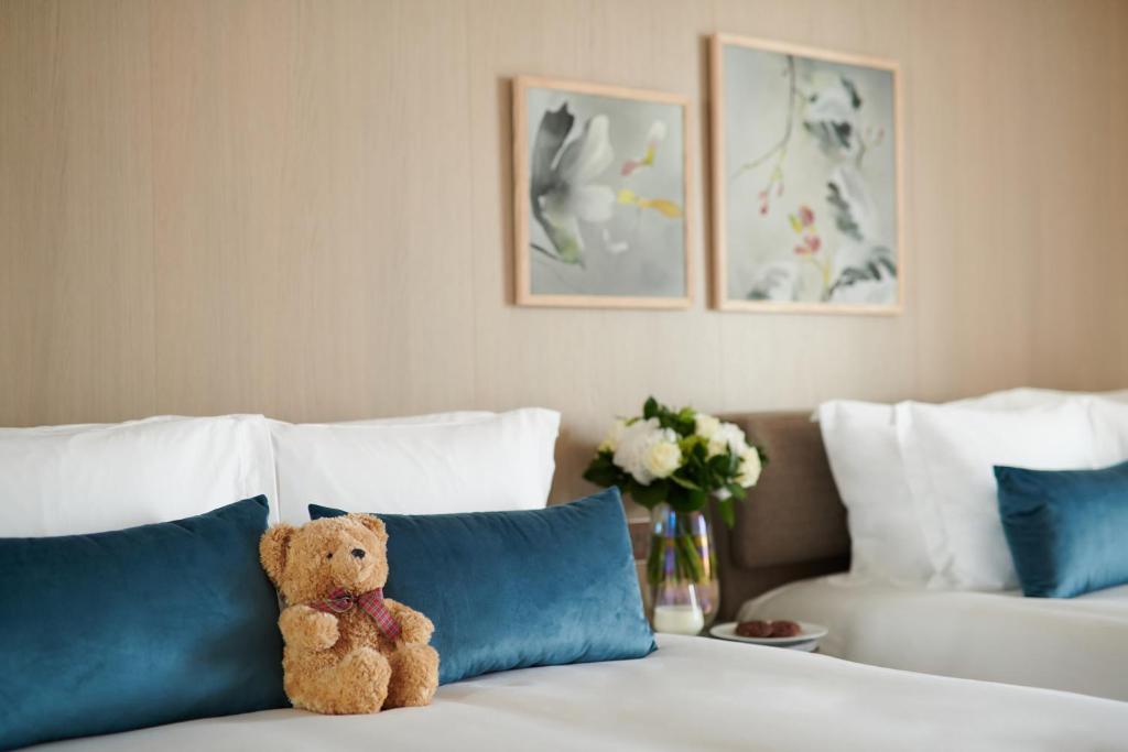 Double Room with Two Double Beds - Image 4