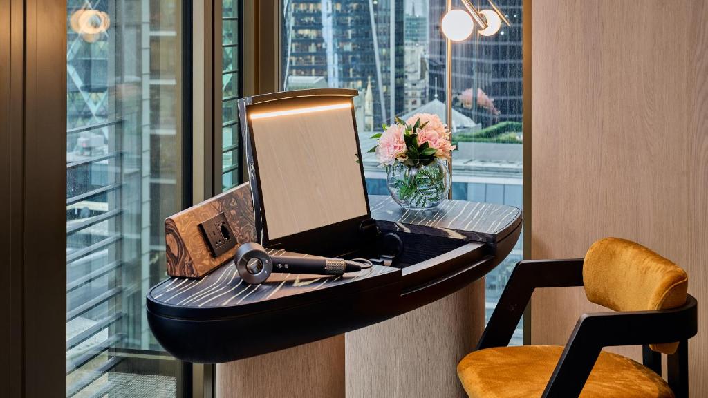 Executive City View - Image 4