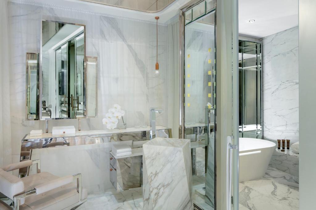 Charleston Suite - Image 4