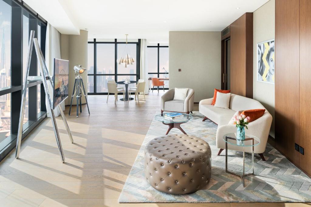 Paramount Suite - Image 10