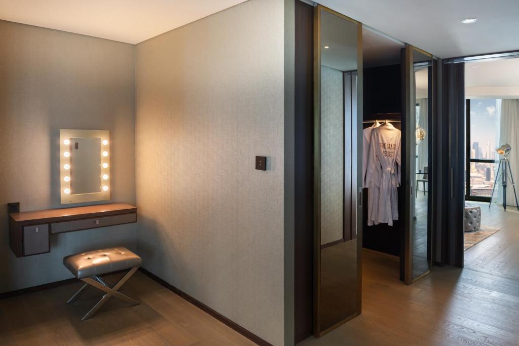 Paramount Suite - Image 9