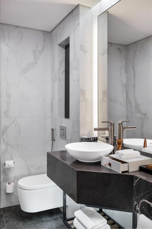 A-List Suite - Image 1