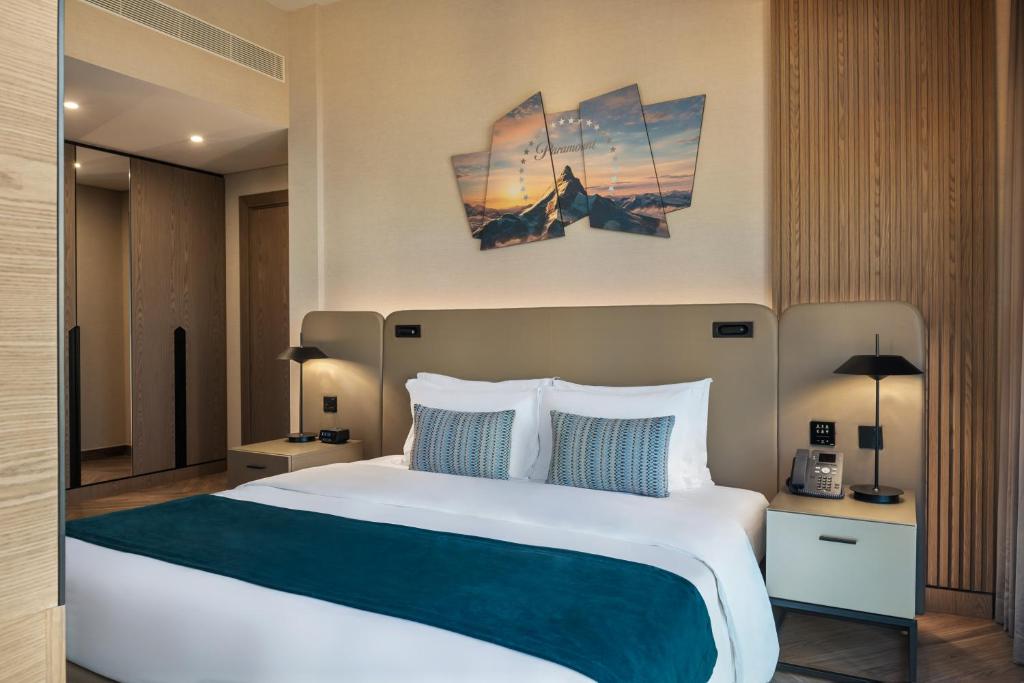 Paramount Suite - Image 1