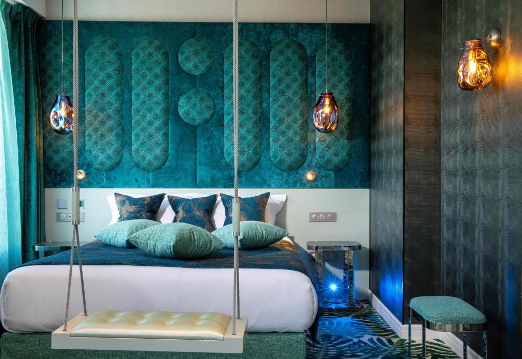 Superior Room - Boudoir with Jacuzzi - Image 1