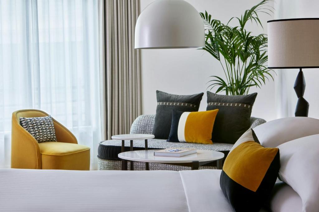 Junior Suite - Image 3