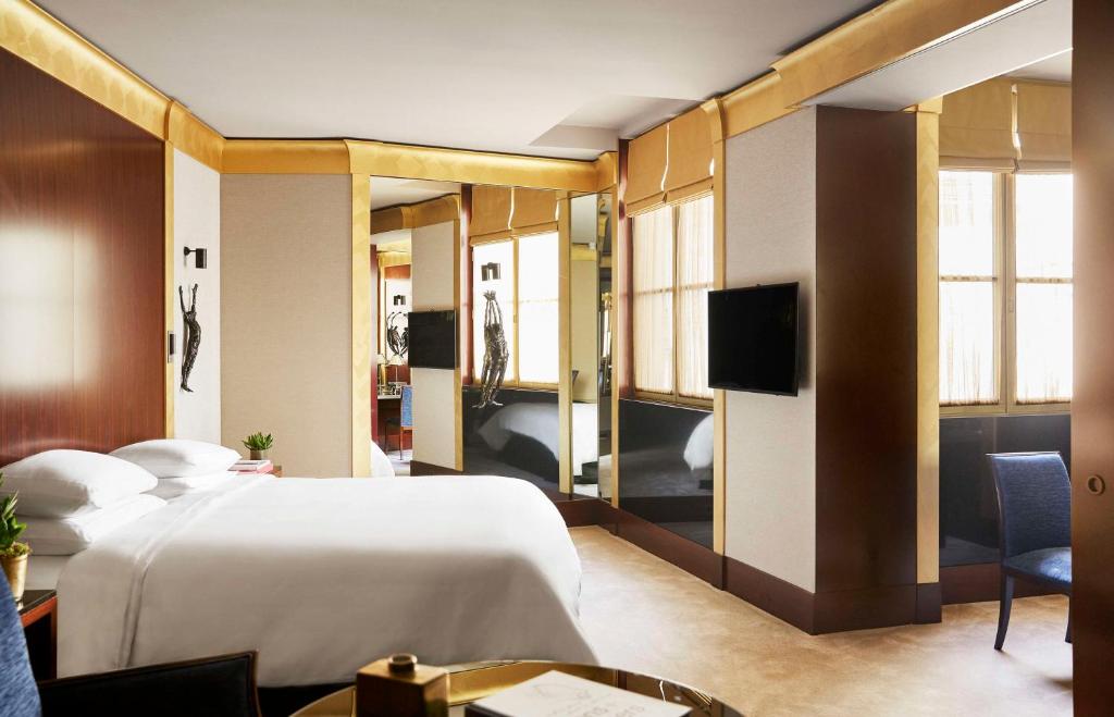 Ambassador Suite - Image 2