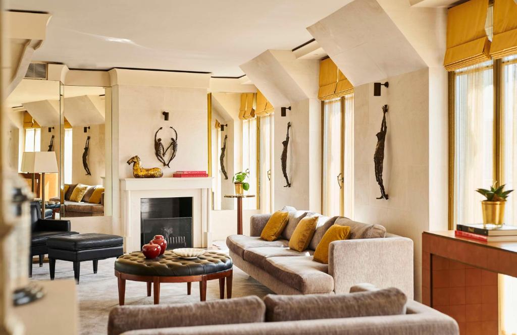 Presidential Suite - Image 2