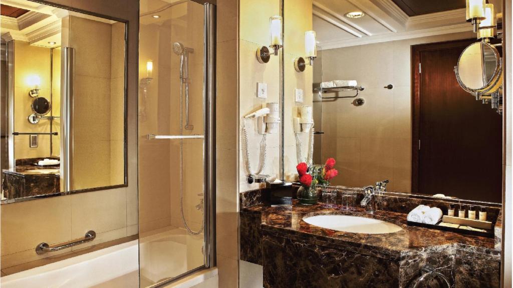 Two-Bedroom Suite - Image 2