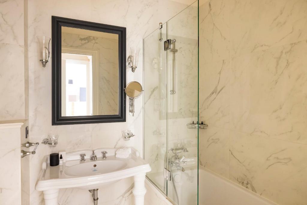 Classic Double or Twin Room - Image 1