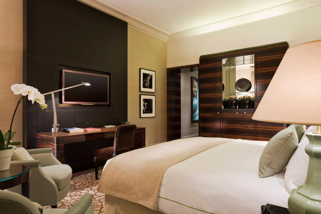 Art Deco King, Guest room, 1 King - Image 2