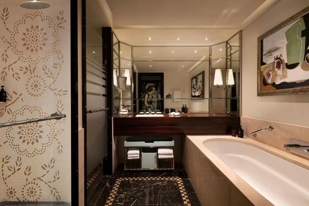 Art Deco King, Guest room, 1 King - Image 9