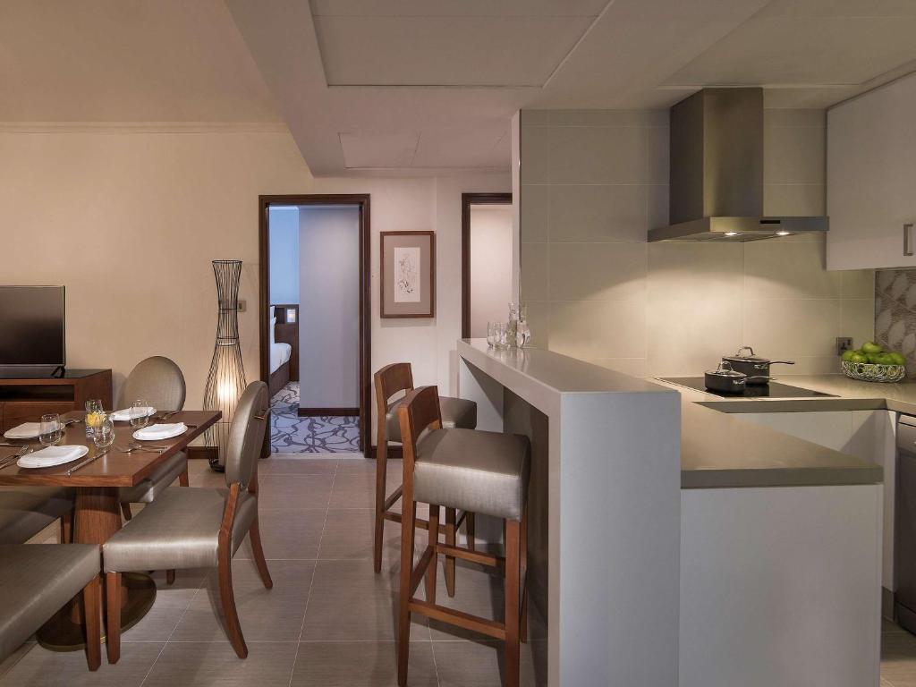 One-Bedroom Apartment with Creek View - Image 3