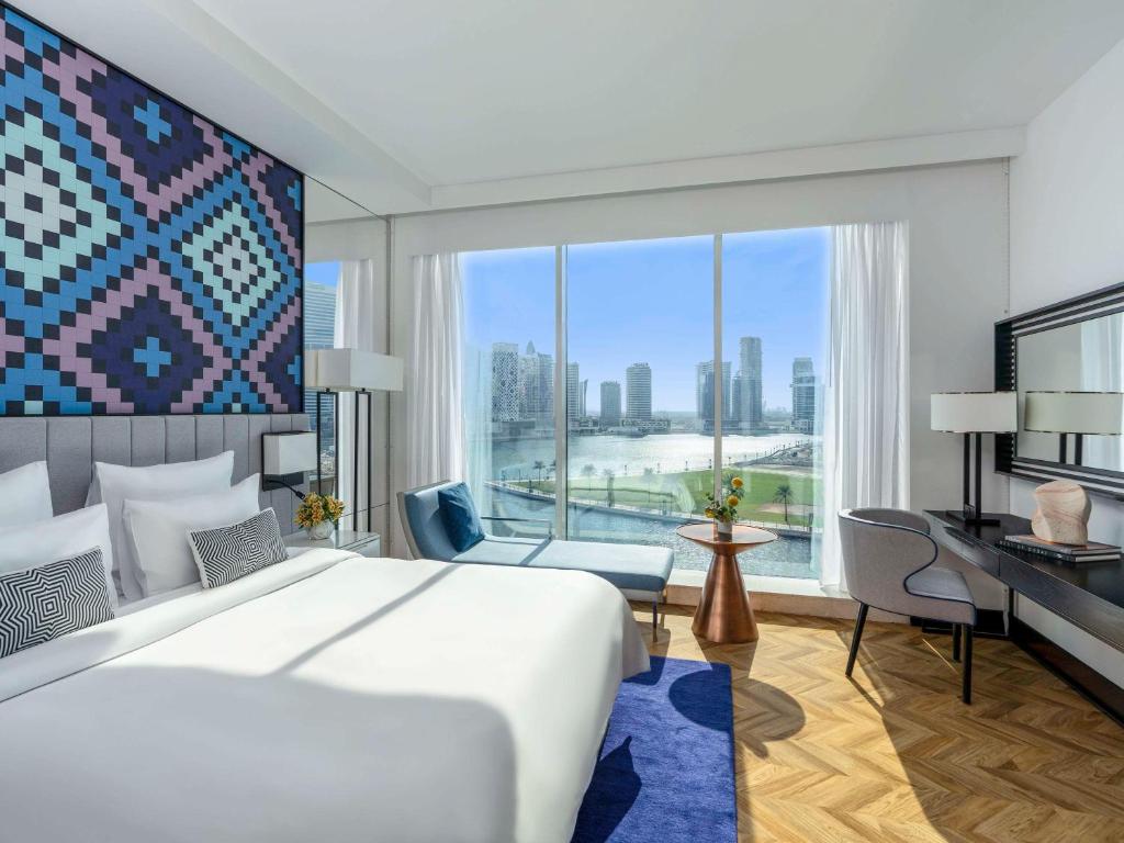 Premier Suite - Image 4