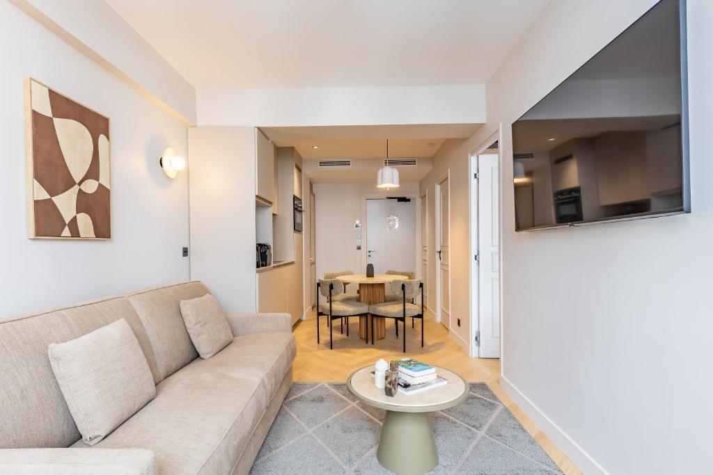Classic Apartment - Image 12