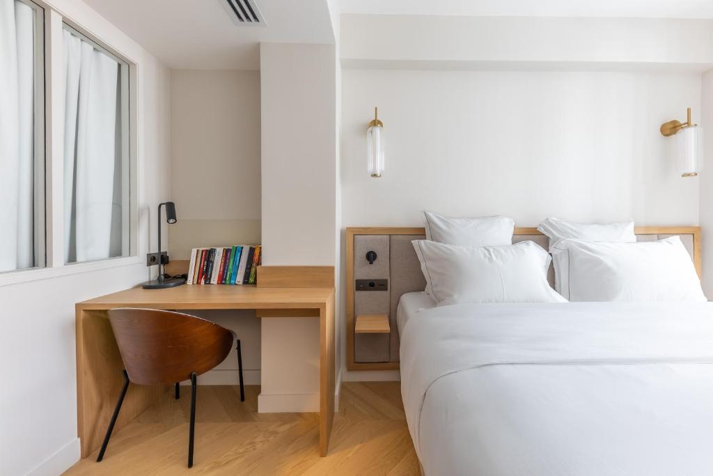 One-Bedroom Apartment with Balcony - Image 21