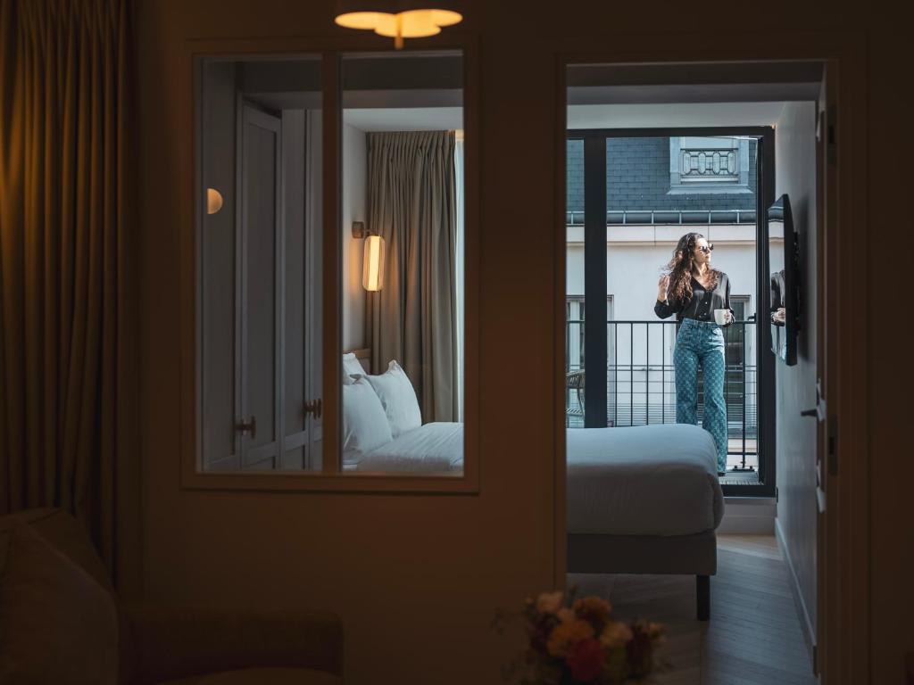 One-Bedroom Apartment with Balcony - Image 26