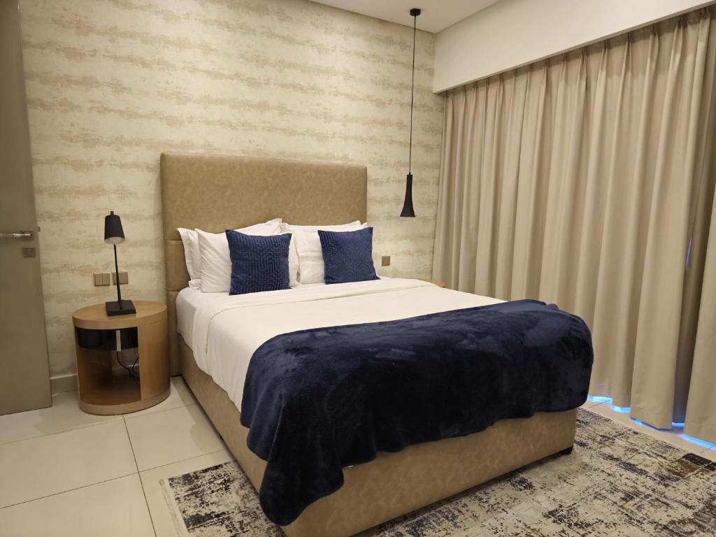 Three-Bedroom Apartment - Image 27