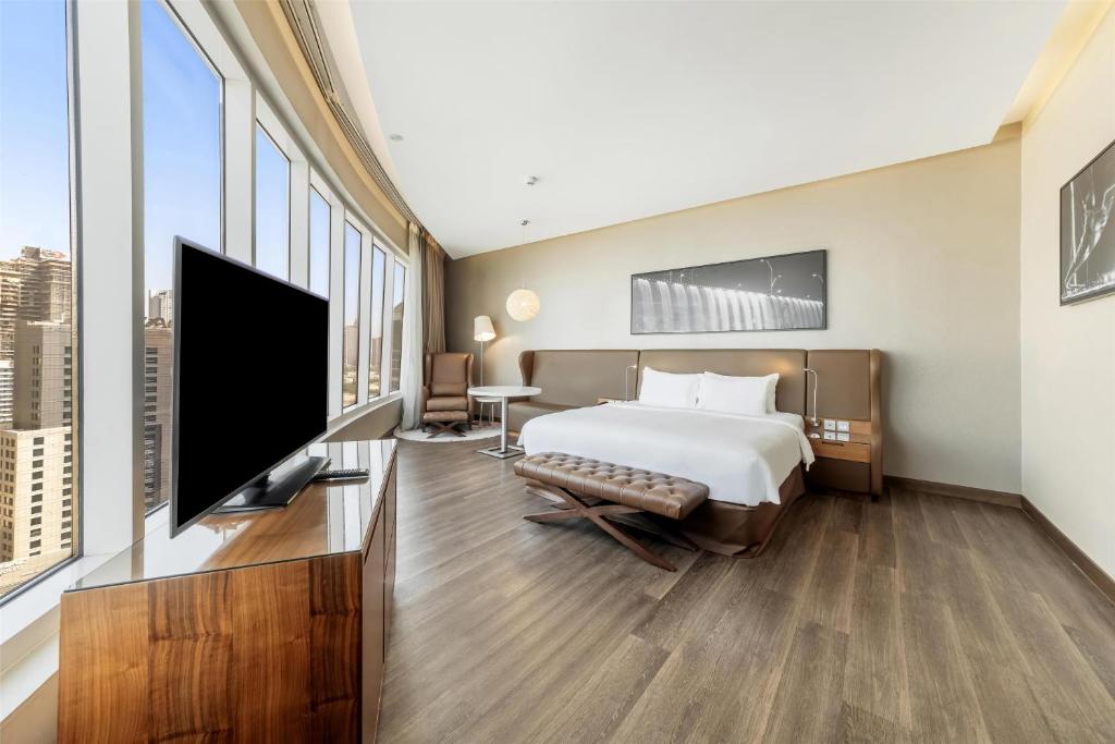 Executive Room - Canal View with Lounge Access - Image 14
