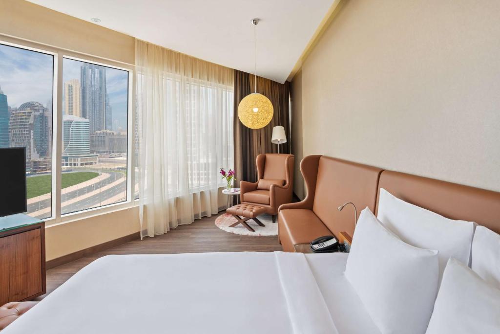 Superior Room - Canal View - Image 7