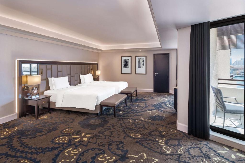 Junior Suite with Balcony, Creek View - Image 6