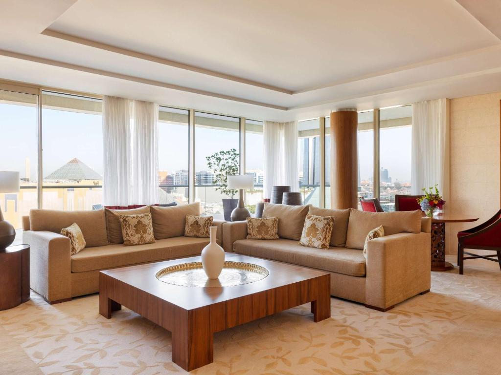 Diplomatic Suite - Image 4