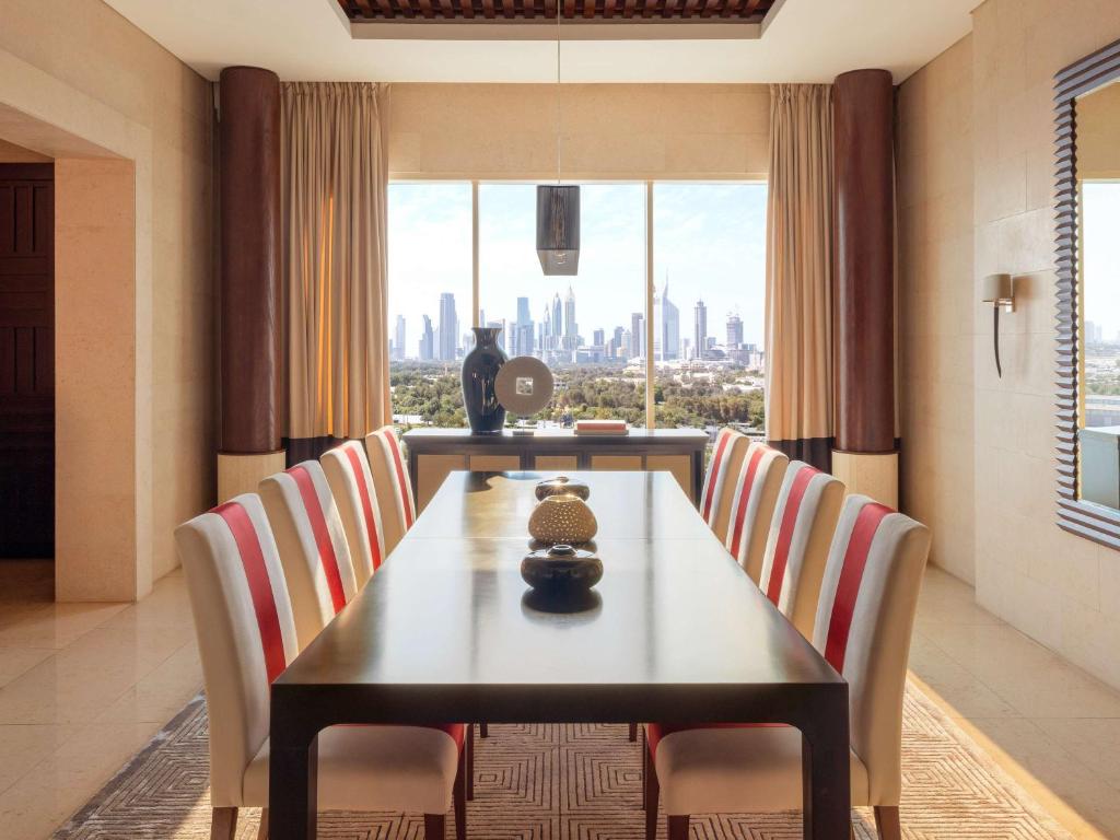 Presidential Suite - Image 4