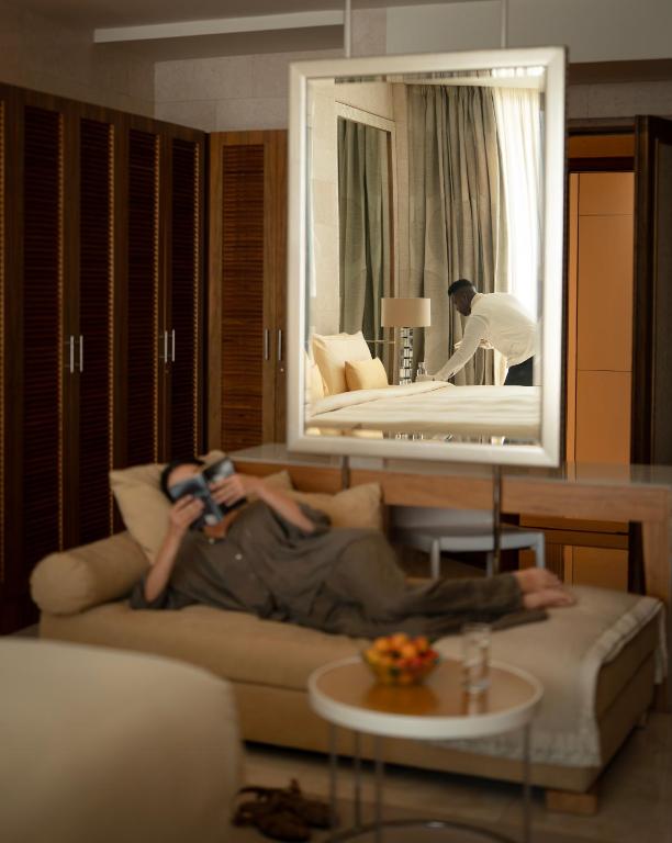 Presidential Suite - Image 8