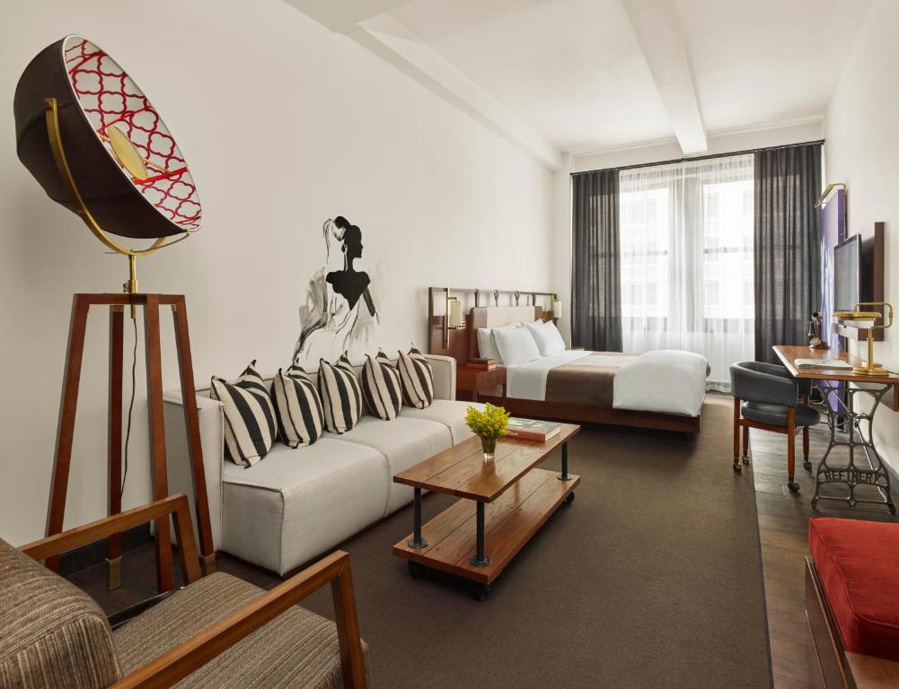 Executive Suite - Image 2